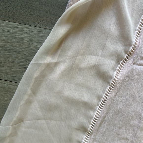 Light pink tank - Picture 4 of 6